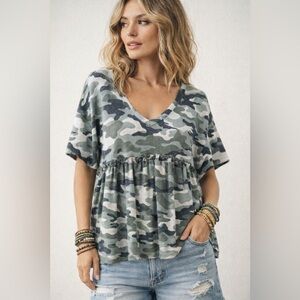 New Three Bird Nest Camo Peplum Top Large Waffle Knit Ruffle Hem Boho Casual